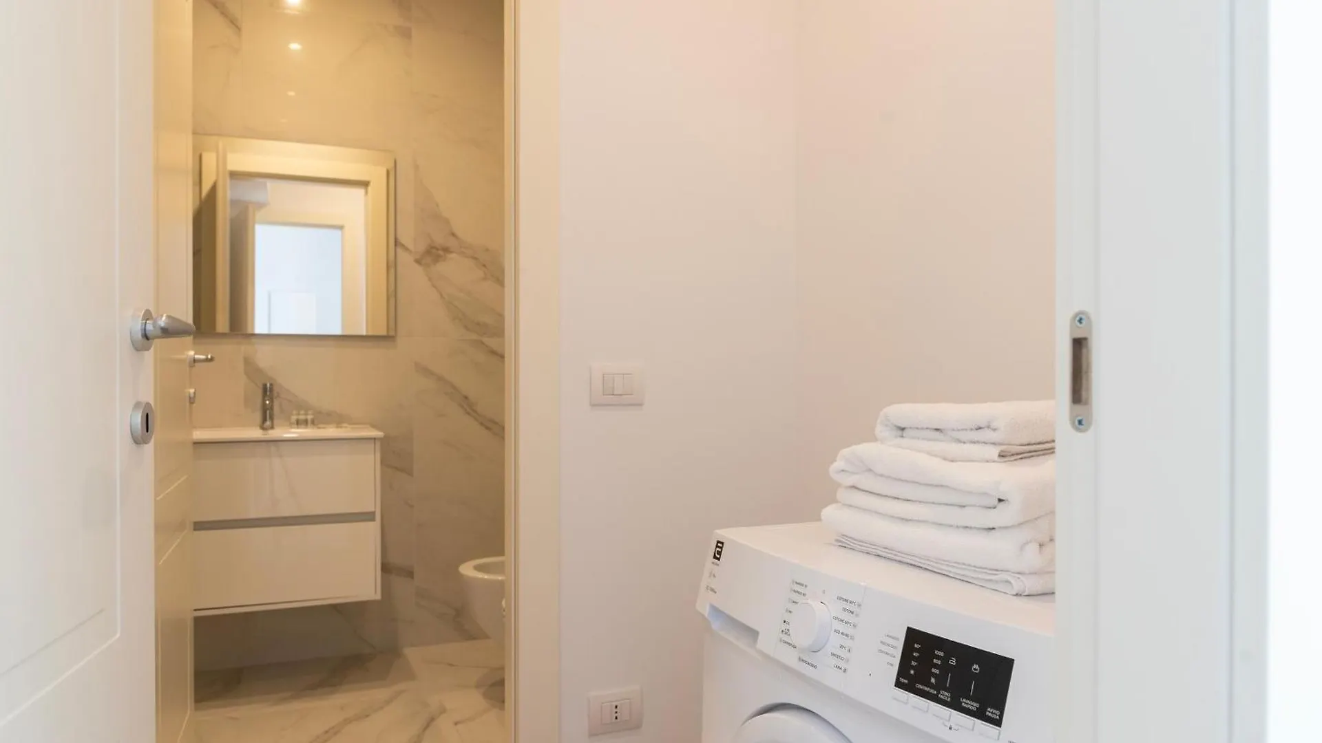 Youhosty - Bright Apartment Gioia Milaan