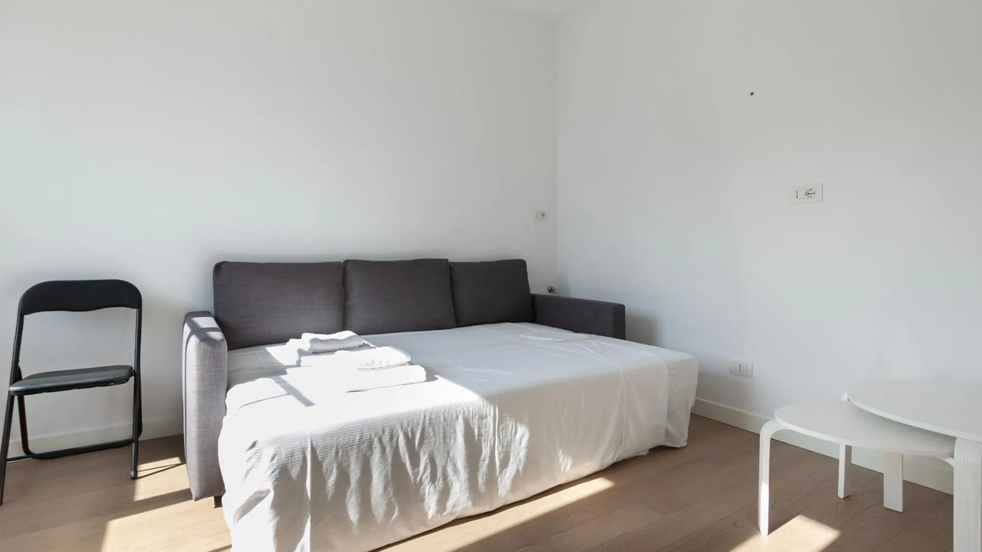Youhosty - Bright Apartment Gioia Milan Italy